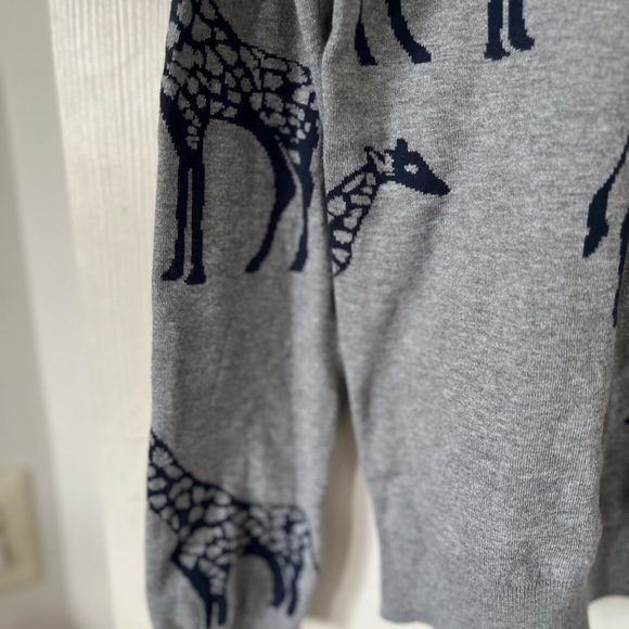 London Grind Gray Giraffe Crewneck Cotton Pullover Sweater - Picture 4 of 8